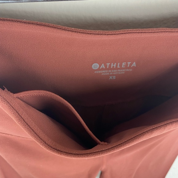 Athleta XS Salmon Capri Leggings Pants - Picture 5 of 8